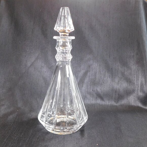 Wedgwood Cut Crystal Decanter with Matching Stopper # 23110 - Picture 2 of 6